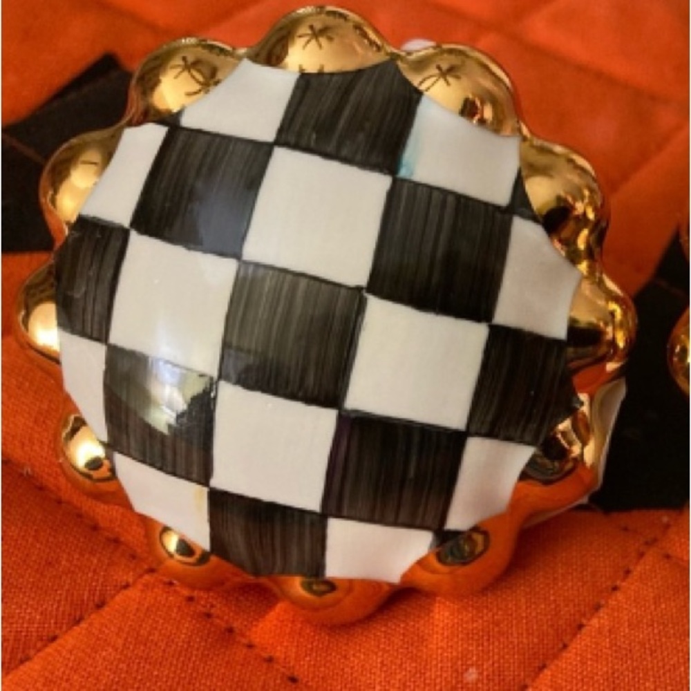 New Mackenzie-Childs Large Ceramic Knob Courtly Check Pattern